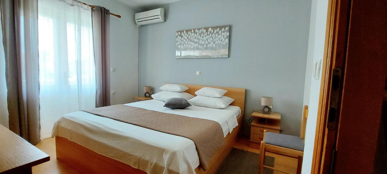 Apartments Marijana Rab Town Bilik gambar
